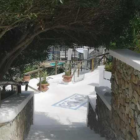 Exclusive Seaview With Private Pool And Garden Ponza